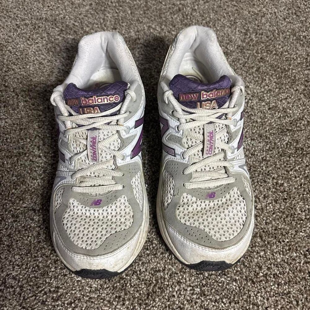New-balance Women's White and Silver Trainers